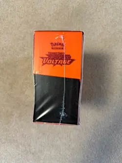2020 Pokemon TCG Vivid Voltage Elite Trainer Box ETB -- BRAND NEW FACTORY SEALED - Image 5