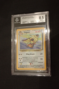 Pokemon TCG Pidgeot #8 Jungle ERROR No Symbol Holo Foil BGS 8.5 M/NM (cgc/psa 9) - Image 1