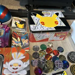 Massive Pokemon Lot Cards/figures/coin/plush/ect VINTAGE! - Image 5