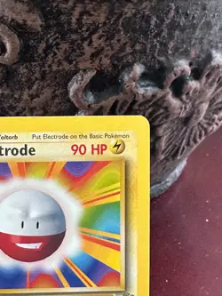 Pokemon TCG Electrode 18/64 Jungle 1st Edition Non-Holo Rare Card - Image 3