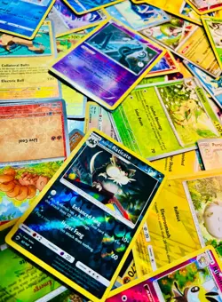 25x Pokemon TCG Cards Lot Foil Holo Reverse Card Bulk NM - Choose your Type - Image 1