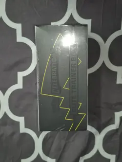 Pokemon TCG: 25th Anniversary Celebrations Elite Trainer Box ETB - Sealed 820650809439 - Image 3