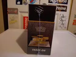 Pokemon Celebrations Ultra-Premium Collection Box 820650809149 - Image 5