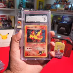 1998 Pokemon Rocket's Moltres Holo 146 • CGC 10 Gem MINT Japanese Gym Leaders - Image 3