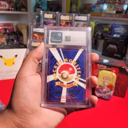 1998 Pokemon Rocket's Moltres Holo 146 • CGC 10 Gem MINT Japanese Gym Leaders - Image 4