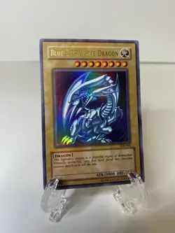 Yugioh Blue Eyes White Dragon SDK-001 Unlimited HOLO BLEED LP #2 - Image 1