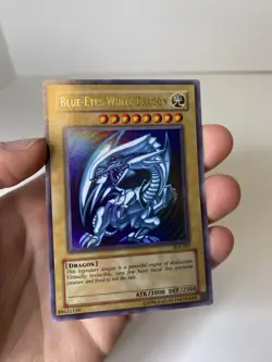 Yugioh Blue Eyes White Dragon SDK-001 Unlimited HOLO BLEED LP #2 - Image 2