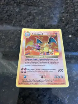 Pokemon TCG Charizard Holo Shadowless Card 004/102 Base Set 1999 - Image 4