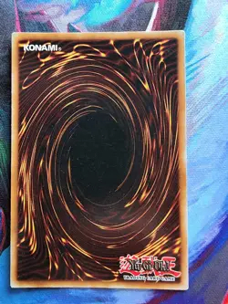 Konami Blue-Eyes White Dragon LCKC-EN001 Legendary Ultra Rare Version 2 - Image 2