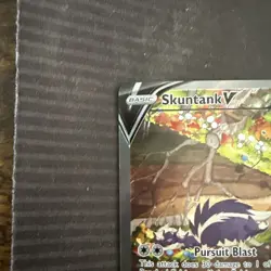 Pokemon Skuntank v Alt Art TCG Card 181/195 Sword & Shield Silver Tempest - Image 2
