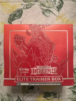 Pokemon TCG - Battle Styles - Elite Trainer Box Red New Sealed - Image 1