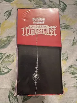 Pokemon TCG - Battle Styles - Elite Trainer Box Red New Sealed - Image 5