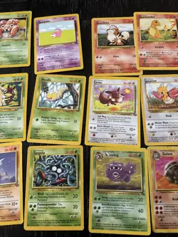 Vintage 1995 lot of 17 Base Set Pokemon Cards - Image 2