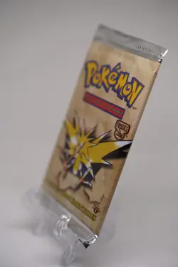 FRENCH Pokemon TCG 1999 1st Edition Fossil Booster Pack Zapdos Art WOTC Sealed - Image 3