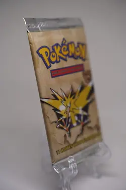 FRENCH Pokemon TCG 1999 1st Edition Fossil Booster Pack Zapdos Art WOTC Sealed - Image 4
