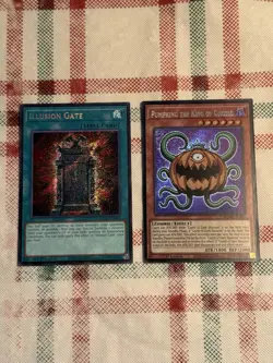 Yu-Gi-Oh! Illusion Gate MZMU-EN023 Secret Rare 1st Edition NM + Bonus Chibi Art - Image 1