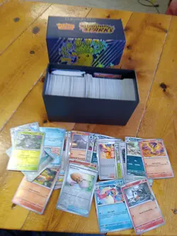 Pokemon TCG Holo Reverse Uncommon Common Rare Bulk 450+/- Eevee Zarude - Image 1