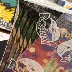 Pokemon Sword & Shield Vivid Voltage Sealed Booster Box English - Image 5