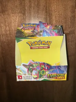 EMPTY Pokemon TCG Sword & Shield Evolving Skies Booster Box. No cards/packs - Image 1