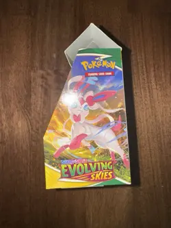 EMPTY Pokemon TCG Sword & Shield Evolving Skies Booster Box. No cards/packs - Image 4