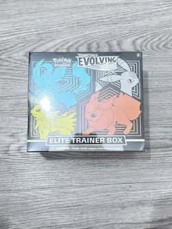Pokemon TCG: Sword & Shield-Evolving Skies Elite Trainer Box 820650808944 - Image 1