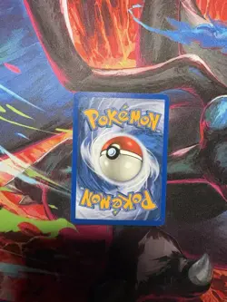 Pokemon skyridge Umbreon Stage 1 reverse Holo Card 32/144 2003 Nintendo TCG - Image 2