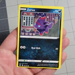 Zorua OC Miscut Error Pokemon Card Evolving Skies 102/203 - Image 1