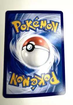 Pokemon TCG Pikachu 008/034 Classic Collection Holo English Basic 40 HP - Image 2