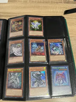 Yu-Gi-Oh Collection - Binder - Image 3