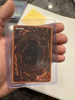 Yu-Gi-Oh Dark Magician SDY-006 - Image 2