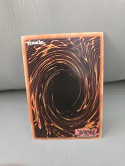 Eldlich the Golden Lord MAGO-EN024 Maximum Gold 1st Edition Yugioh Card NM - Image 2