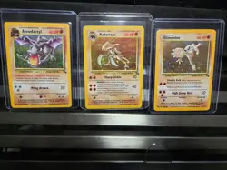 Pokemon Fossil - Aerodactyl, Hitmonlee, Kabutops 3 card lot LP (w/video) - Image 1