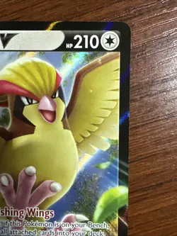 Pidgeot V 137/196 Ultra Rare Holo Lost Origin Pokemon TCG Card - Image 3