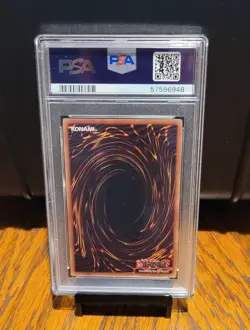 2002 Yu-Gi-Oh! Blue-Eyes White Dragon SDK-001 NA PSA 7 1st Edition Ultra Rare - Image 2