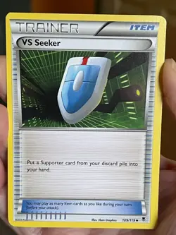 POKEMON VS SEEKER 109/119 UNCOMMON PHANTOM FORCES NM CARD - Image 1