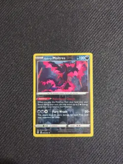 Galarian Moltres 093/203 Evolving Skies Reverse Holo Rare Pokemon NM - Image 1