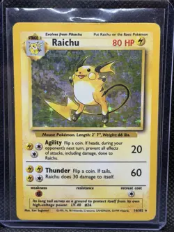 Pokemon Raichu Holo Base Set 14/102 Card 1999 Wizards Nintendo Ken Sugimori - Image 1