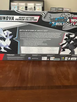 Pokemon TCG Black & White Bolt Flare Unova Heavy Hitters Premium Collection Box - Image 2