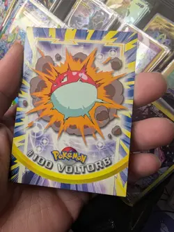 Voltorb #100 Pokemon 2000 Topps TV MP - Image 3