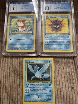 Pokemon TCG CGC 1st Ed Cloyster Fossil Goldeen Jungle Articuno Holo Fossil Lot - Image 1