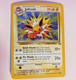 Jolteon - Jungle 4/64 Unlimited Holo Rare - D/HP - Pokemon - English - Image 1