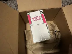 Pokemon TCG Scarlet & Violet White Flare Elite Trainer Box ETB IN HAND - Image 5