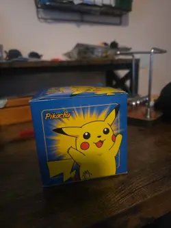 1999 Pokemon Pikachu 23K Gold-Plated Trading Card Burger King Blue Box SEALED - Image 2