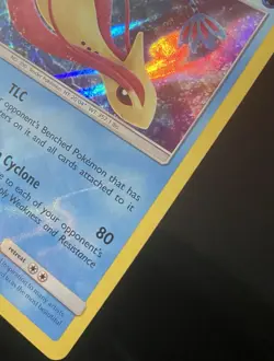 Milotic 27/111 Sm-Crimson Invasion (Holo Bleed) Pokemon Card - Image 3