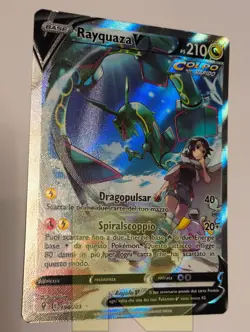 Rayquaza V ® Evoluzioni Eteree 194/203 ® Alternative Full Art ® Pokemon Italiano - Image 4
