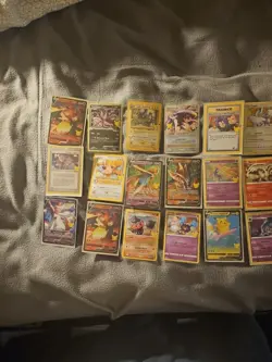 Pokemon TCG 25th Anniversary 34 Card Lot Charizard, Sylveon , Cleffa... Etc - Image 2