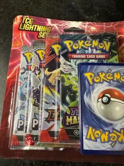 Pokemon TCG Lightning Set 4 Packs + 1 Bonus Card! Brand New/Sealed! - Image 1