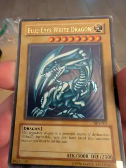 Yugioh Blue-Eyes White Dragon SDK-001 Ultra Rare Unlimited LP Starter Deck Kaiba - Image 1