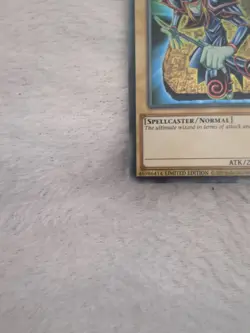 YUGIOH Ultra Rare Dark Magician LC01-EN005 - Image 4