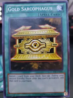 Gold Sarcophagus - LCYW-EN080 - Unlimited - Common - Yu-Gi-Oh! TCG - Image 1